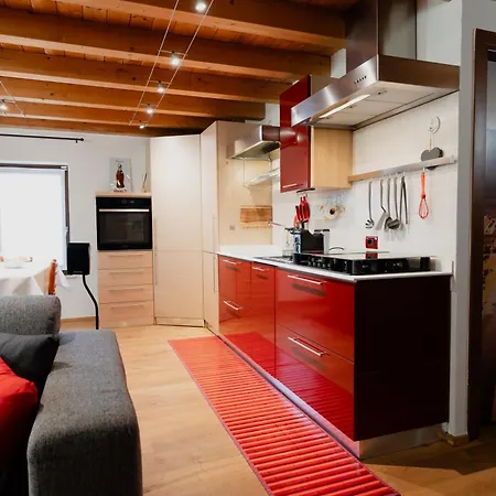 L'angolo Di Max 23 Lägenhet *